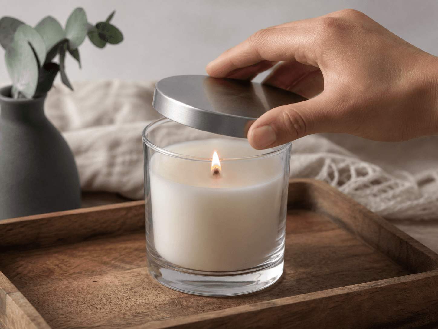 Metal-lid Candle Jar used for lids used to put the flame out in a extinguishing setting