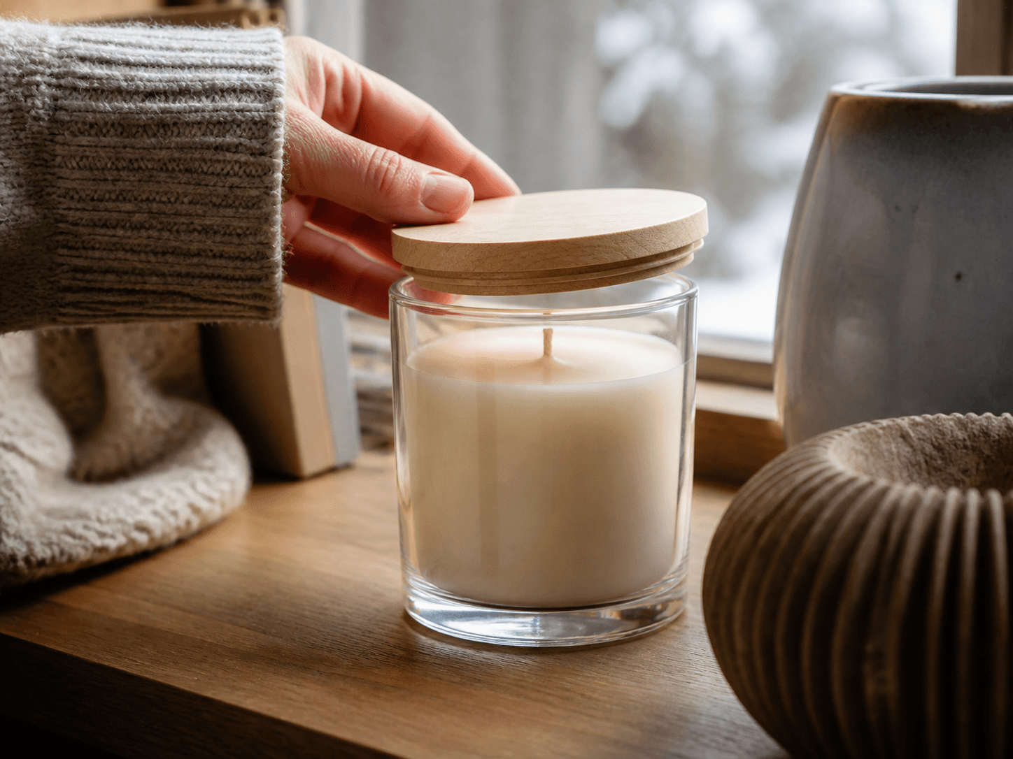 Wood-lid Candle Jar used for a lid that fits in june and binds in january in a homes through the year setting