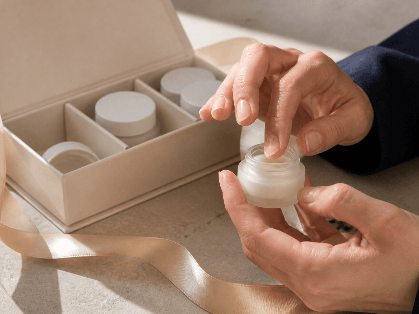 Solid Perfume Jar used for discovery sets & fragrance wardrobes in a gifting setting