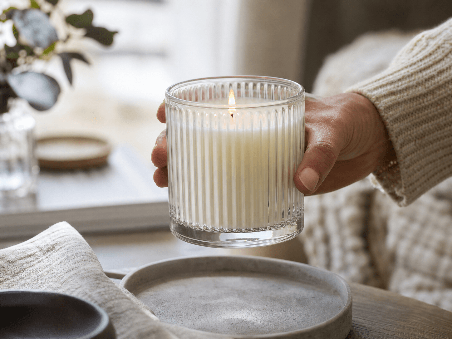 Ribbed / Column Candle Jar used for moving a warm candle safely in a grip and handling setting