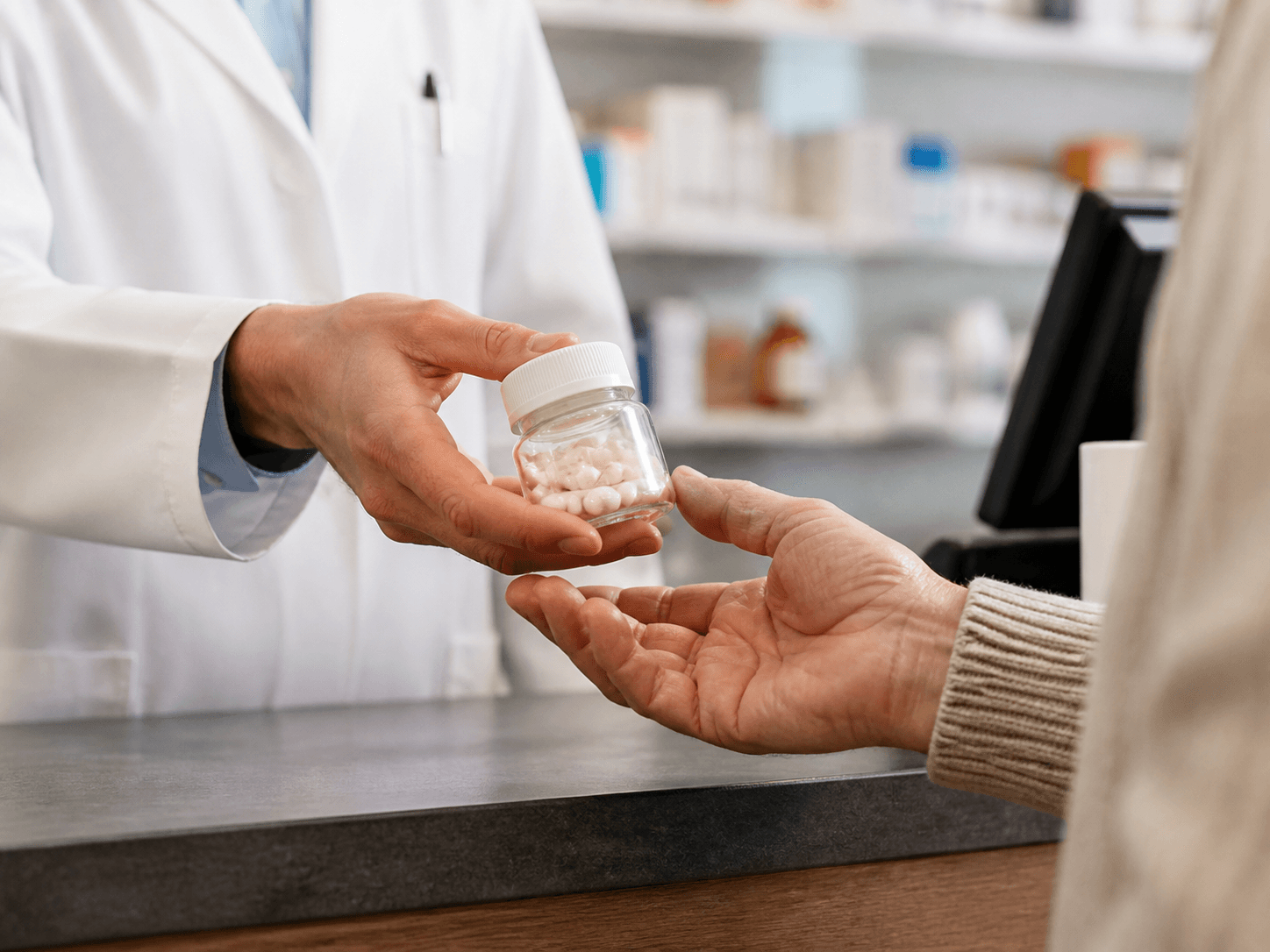 Tamper-evident Cap used for medicines and supplements handed over in a pharmacy counters setting