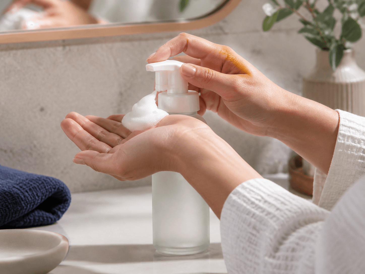 Foaming Pump Bottle used for foaming face washes in a facial cleansing setting